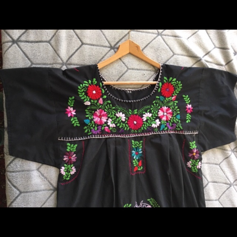Embroidered vintage cotton Mexican dress